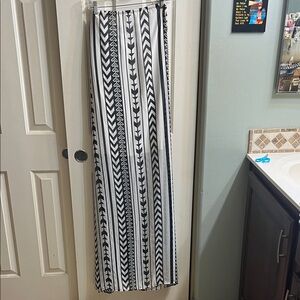 Black and White Patterned Women's Skirt